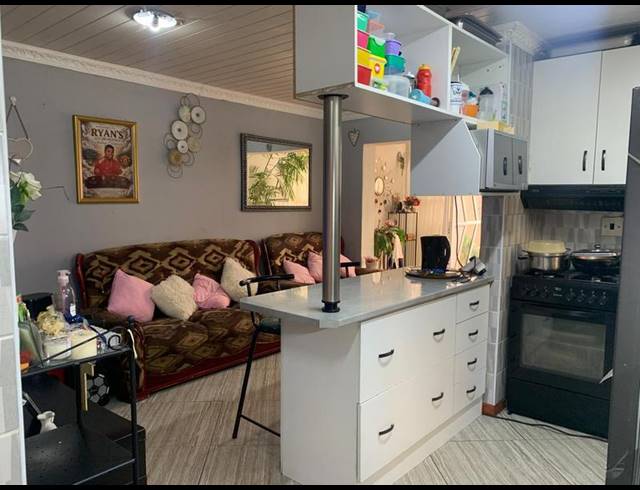 3 BEDROOM HOUSE FOR SALE IN WESTRIDGE